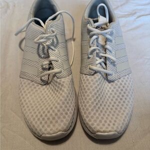 Adidas Men's Light Gray Athletic Shoes